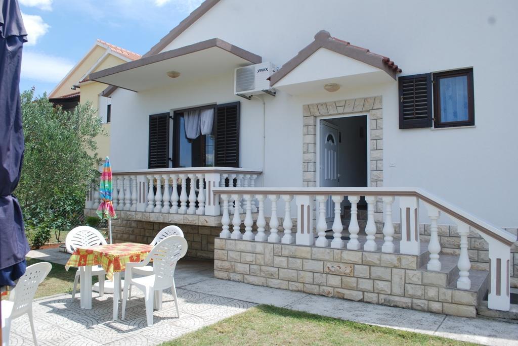 Apartment Mirjana Bibinje Luaran gambar